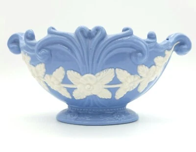Jarrón urna de cerámica azul/blanco pintado a mano estilo Wedgwood Kioto Japón Foto 1 de 4