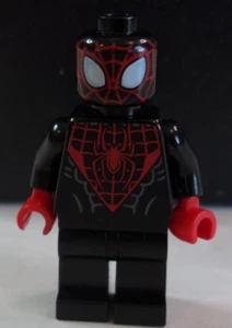 Usado Suelto Completo Lego Spider-Man Miles Morales Correas Rojas en la Cabeza 76036 - Imagen 1 de 1
