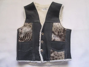 GIRLS GENUINE LEATHER VEST SHEARLING LINED COWGIRL WEAR FANCY SIZE 4 (TODDLER) - Foto 1 di 4