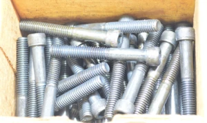 100 Pieces - 5/16"-18, 2 1/2" length - Allen Head Screws Coarse Thread Bolts - Picture 1 of 2