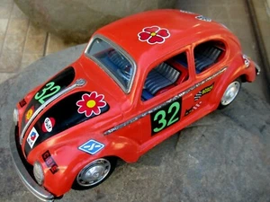 COCHE DE HOJALATA TAIYO VINTAGE JAPONÉS VOLKSWAGEN ESCARABAJO FUNCIONA CON PILAS EN MUY BUEN ESTADO 1303s RACER - Imagen 1 de 12