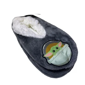 Disney STAR WARS THE MANDALORIAN Kids Fuzzy Babba Slipper Socks Size S/M (8-13) - Picture 1 of 6