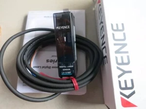 1PC Keyence LV-51MP Laser Sensor Digital Laser Sensor LV51MP Free shipping - Picture 1 of 5