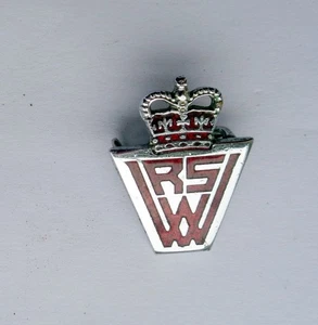 VINTAGE ENAMEL BADGE: WOMEN'S ROYAL VLUNTARY SERVICE: WRVS: MARPLES & BEASLEY - Foto 1 di 2