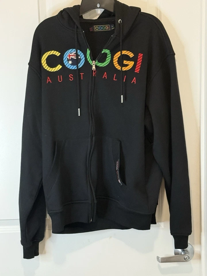 Suéter con Capucha Coogi Australia Vintage L Negro Deletrear 100% Auténtico Usado en Excelente Condición Foto 1 de 4