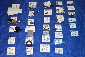 SINGER 626 SEWING MACHINE ORIGINAL PARTS IN GOOD WORKING CONDITION PICK YOUR PAR - Picture 1 of 43