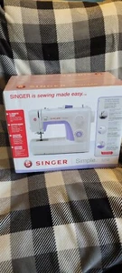 SINGER 3232 Simple Sewing Machine Automatic Needle Threader Fabric Carrying Case - Picture 1 of 4