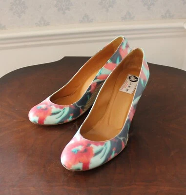 Alpargata floral de diseñador para mujer Lanvin tacones de cuña Foto 1 de 4