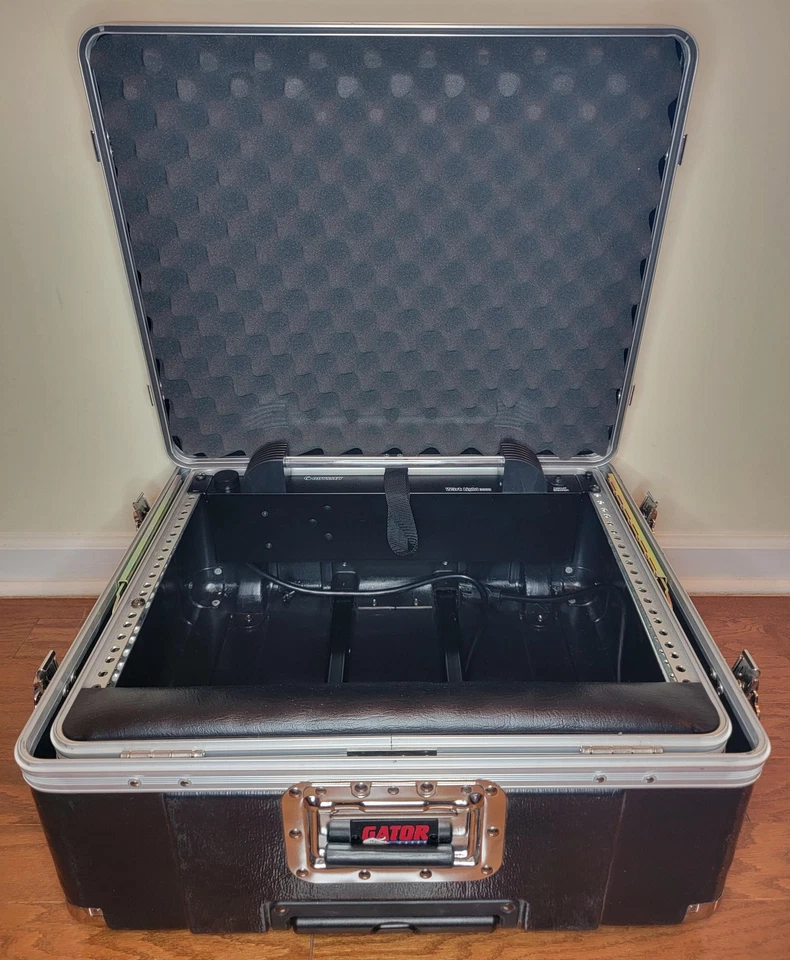 Gator Rolling ATA Rack Case w/ Odyssey Werk Light 3000 Power Strip DJ Audio Gear - Image 1 of 4