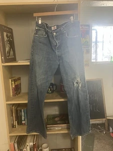 Pantalones de mezclilla Levis 501 para hombre 36x30 azul clásico lavado botón mosca pierna recta desgastados - Imagen 1 de 9