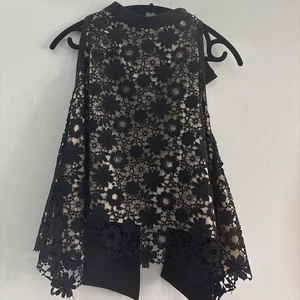 GRACIA SCHWARZ BLUMEN SPITZE OFFENER RÜCKEN SCHLEIFE FLIESSEND CROP TOP GRÖSSE LARGE - Bild 1 von 8