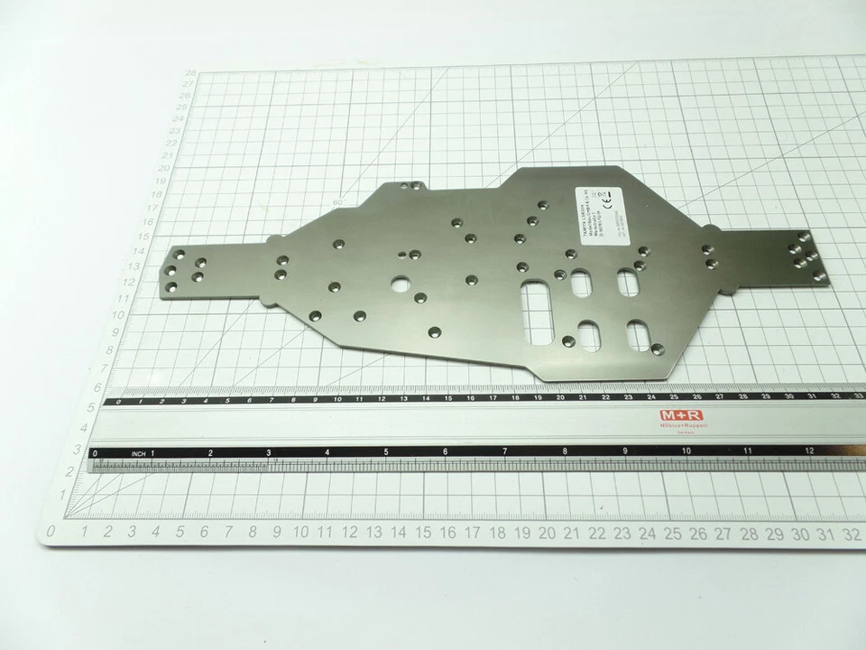 Carson 1:10 4 WD CV-10 Audi R8 500105143 Alu Chassisplatte On-Road CR8® - Bild 1 von 3