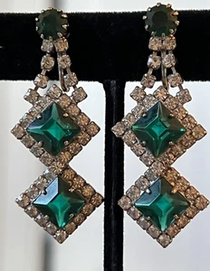 Vintage Signed Kramer Faux Emerald Green Clear Rhinestone Dangle Drop Earrings - Picture 1 of 7