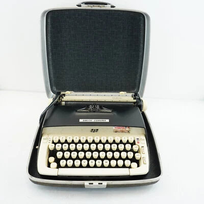 Estuche y llave para máquina de escribir Smith Corona Galaxie vintage años 60 negro blanco Foto 1 de 4