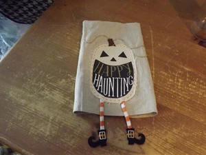 MUD PIE linen HaPPy HauNTiNG HALLOWEEN GUEST TOWEL PUMPKIN WITCH'S LEGS NWOT - Picture 1 of 4