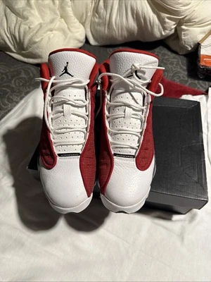 Air Jordan 13 ретро GS истинный красный/волчий серый, размер 6 1/2 - Изображение 1 из 4