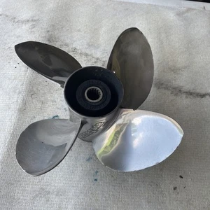 176058 0176058 OMC Renegade Bass 13 1/2" X 23 Pitch 4 Blade Stainless Prop - Bild 1 von 6