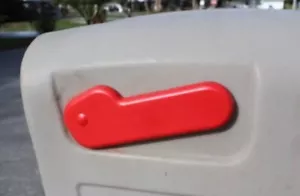 Step2 Mailbox Mailmaster Plastic FLAG Replacement - New - FAST SHIPPING - Picture 1 of 3