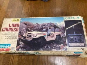 Nikko Land Cruiser 1/10 radiocomando auto retrò AS-IS - Foto 1 di 10