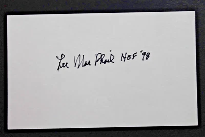 Lee MacPhail (d.2012) MLB Executive ORIOLES Autographed HOF 3x5 Index Card JSA - Image 1 of 4