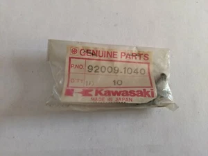 Kawasaki NOS KZ1000 KZ750 KZ550 KZ650 TAPPING SCREW - 92009-1040 - Bild 1 von 2