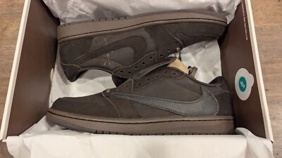 Jordan 1 Retro Bajo OG SP Travis Scott Terciopelo Marrón DM7866-202 - Talla 10 - Nuevo Foto 1 de 4