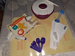 Tupperware BackSet mit Rührschüssel und Kinderback Set Kinderkochbuch NEU ! - Bild 1 von 9