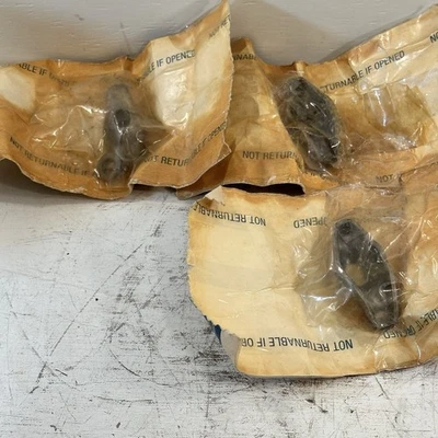 New OEM GM 10014819 Rocker Arm  GM 2.5L L4 "Iron Duke" motor Olds Cutlass Jeep - Image 1 of 4