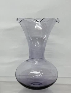 "Florero de vidrio craquelado amatista peregrino vintage - soplado a mano con borde con volantes, 9""" - Imagen 1 de 5