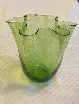 Große Vase Grün mit Bubbles Mundgeblasen „Taschentuch“ Vintage Top - Bild 1 von 4