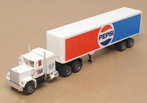 Herpa 1/87 Scale 851227 - GMC General Truck & Trailer Pepsi - White/Red/Blue - Picture 1 of 5