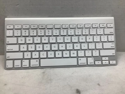 Genuine Apple A1314 Bluetooth Wireless Keyboard for iMac - Image 1 of 2