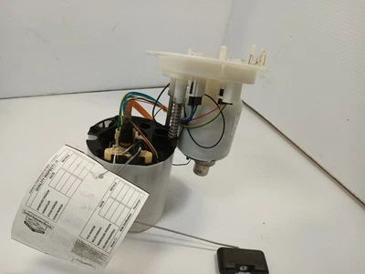 Identificación del motor del tanque de la bomba de combustible ubicada en la cubierta delantera de 2015 AUDI A5 (1209862 Foto 1 de 4