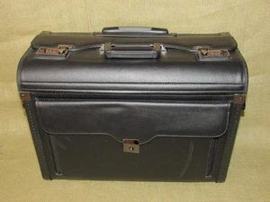 BUGATTI Valigetta Porta Computer ~ Nera Multitasche ~ NUOVO - Foto 1 di 14