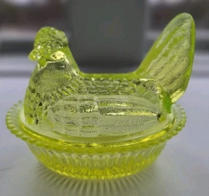 BOYD  2008 VASELINE 5.5" HEN ON NEST COVD CANDY GLOWING YELLOW URANIUM GLASS - Picture 1 of 5