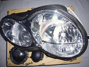 Optique AVD MERCEDES classe C (W203) 01/03=> (LDPA44) - Picture 1 of 3
