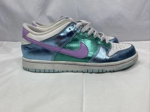 2009 NIKE DUNK LOW GS GIRL YOUTH SNEAKERS 309601-400 METALLIC Green 5.5Y 38 UK 5 - Picture 1 of 15