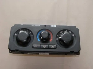 2005 2006 2007 05 06 07 FRONTIER HEATER AC TEMPERATURE CONTROL W/ REAR DEFROST - Picture 1 of 2