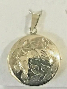 Brand New 14k Gold Round LOCKET with Leaf Design - Picture 1 of 2
