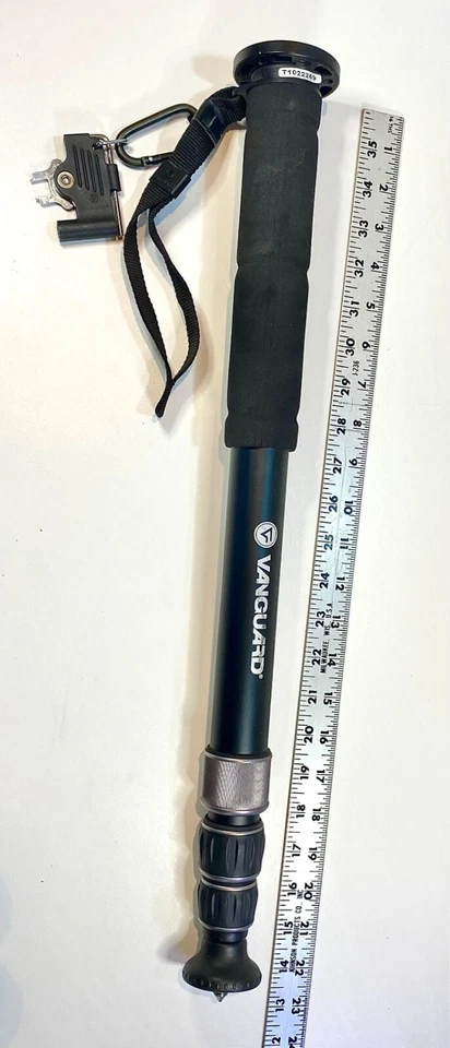 Vanguard Tracker AP-364 Monopod Aluminum Alloy Adjustable Rubber Ft -3 Stage Leg - Image 1 of 4