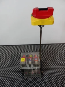 Interruptor moldeado Allen Bradley 194R-NJ060P3 Ser B 3 FASES con fusibles AJT35 (26284) - Imagen 1 de 9