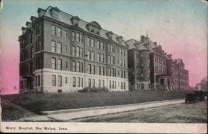 Des Moines,IA Mercy Hospital Polk County Iowa Postcard - Picture 1 of 2