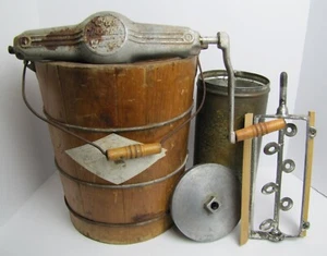 White Mountain Ice Cream Freezer Maker Vintage Hand Crank 4 Quart - Made in USA - Picture 1 of 24