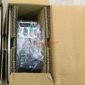 1PCS NEW Fuji Inverter FRN0.75C1S-2J 0.75KW 220V - Bild 1 von 1