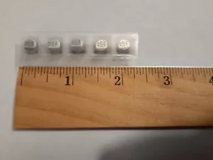 5PCs NEW 220uf 16V SMD Aluminum Electrolytic Capacitor USA FAST SHIP - Picture 1 of 2