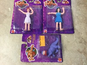 Vintage 1993 FLINSTONES UCS Amblin ~ WILMA, Betty und Dino Figuren Neu in Verpackung - Bild 1 von 3