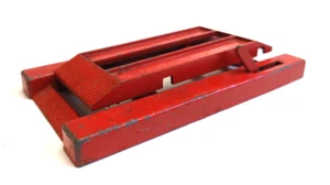 VINTAGE 1950'S CRESCENT TOYS RED DCMT SERVICING GARAGE CAR RAMP - Picture 1 of 5