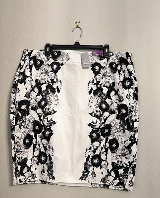 Lane Bryant Straight Pencil Skirt Women 20 White Black Floral Side Zipper Cotton - Image 1 of 4