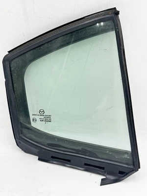 2014 2015 2016 2017 2018 MAZDA 3  right REAR DOOR VENT GLASS OEM 43R-004585 Foto 1 de 4
