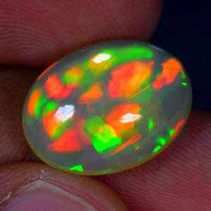 6.33Ct Oval Cab_Very good 3D Rainbow Color Play Untreated Solid Welo Opal - Picture 1 of 1